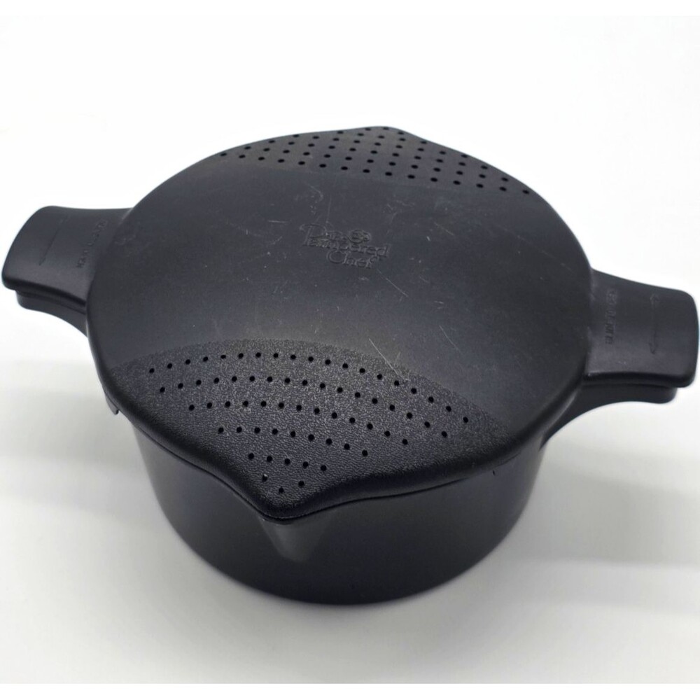 Pampered Chef Black Plastic Mixing Bowl w/ Perforated Vented Lid, 2-Piece Set